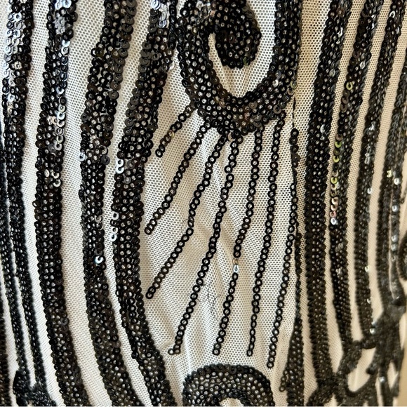 R&M Richards Two Tone Embellished Sequin Gown Maxi Dress Black Champagne Size 16 - Picture 14 of 16